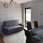 Apartment By Hanna